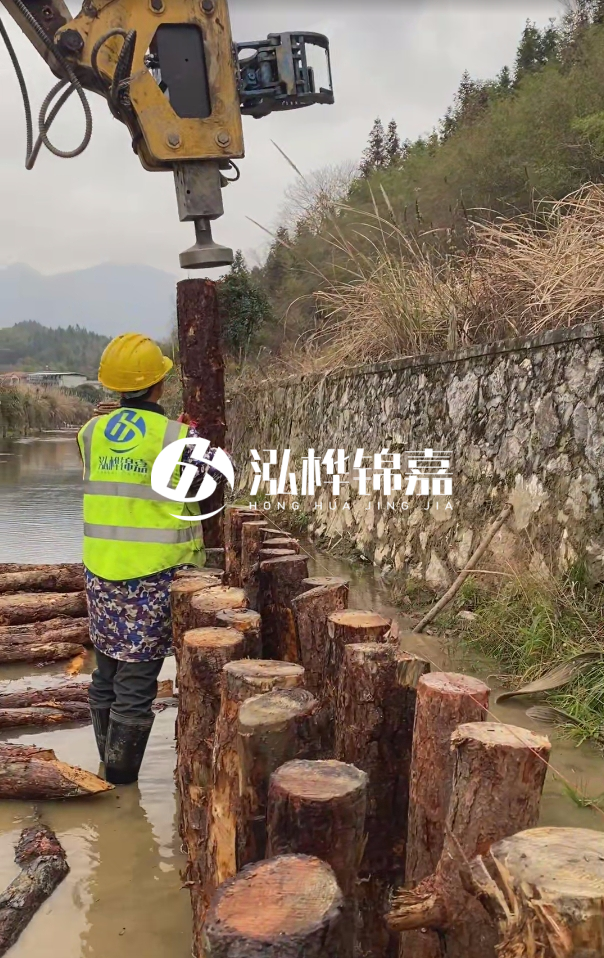 松木樁護坡如何維護以延長使用壽命？做防腐可以嗎？