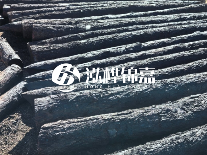 經(jīng)過防腐處理的松木樁價格貴多少？炭化處理的松木樁貴多少？