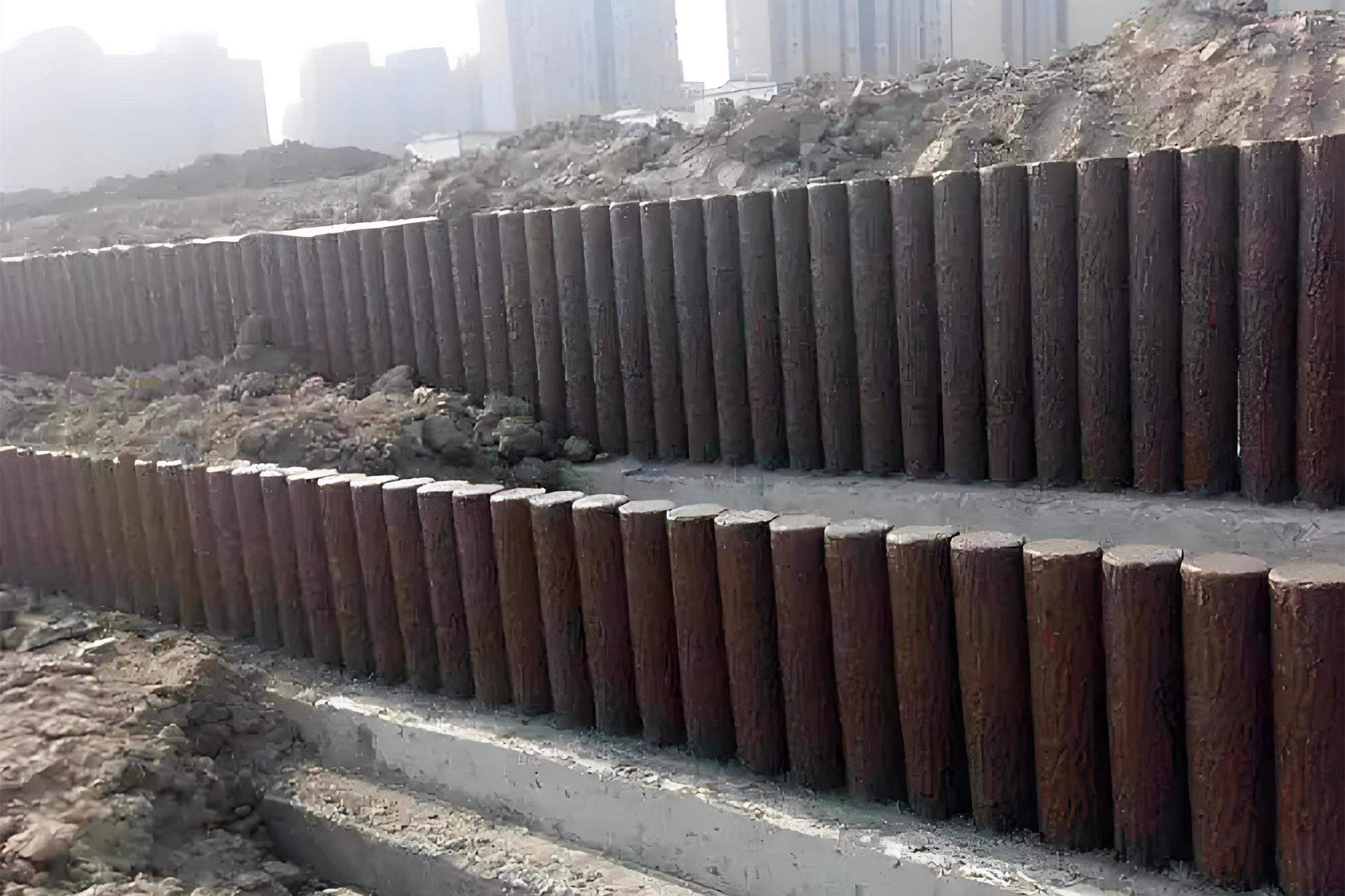 水泥樁批發(fā)廠家泓樺錦嘉-打仿木樁過(guò)程中需要控制力度嗎？