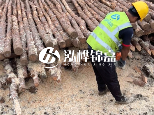 松木樁廠家泓樺錦嘉-打松木樁一天能完成多少根的施工量？