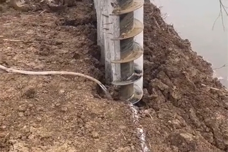 水泥仿木樁施工隊泓樺錦嘉 - 長度 3 米水泥河道樁施工多少錢？